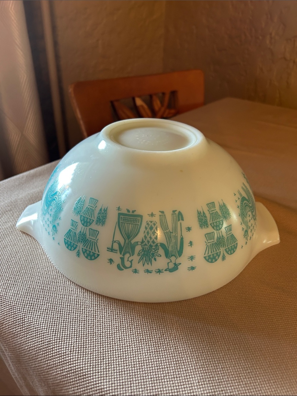 Pyrex White and Teal Ceramic Serving Bowl with Mid-Century Motif